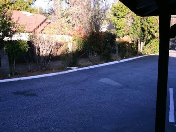 Motel Coach N Four Grass Valley Exterior foto